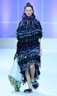 廣州大學(xué)紡織服裝學(xué)院畢業(yè)生發(fā)布會(huì)在京舉行，展現(xiàn)青春創(chuàng)意與時(shí)尚活力